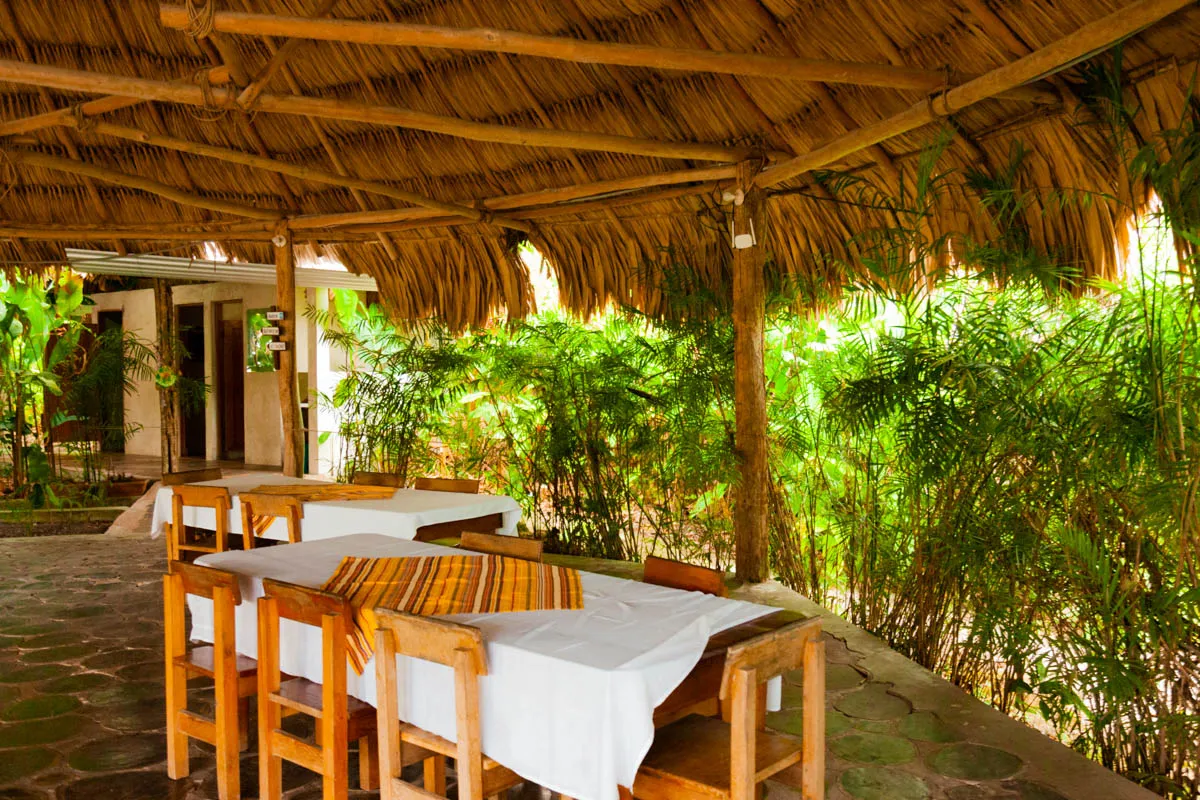 EL PORTAL DE YAXHÁ